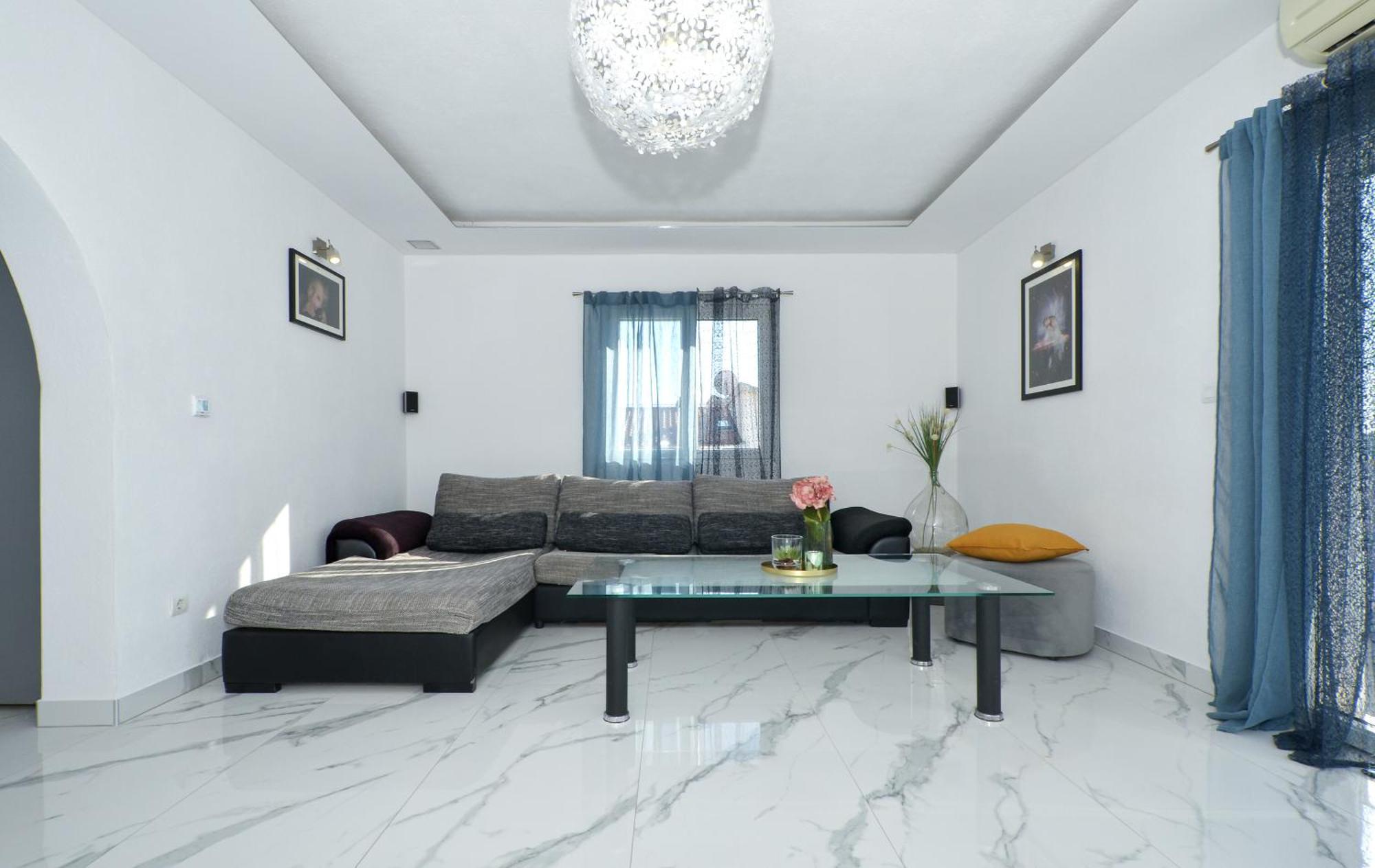 Copacabana Beach Apartments Trogir Buitenkant foto